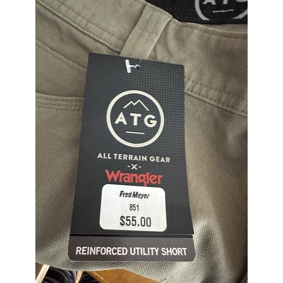 Wrangler ATG All Terrain Gear Shorts Mens 38 Beige Utility Cargo Outdoor Stretch - Picture 5 of 9